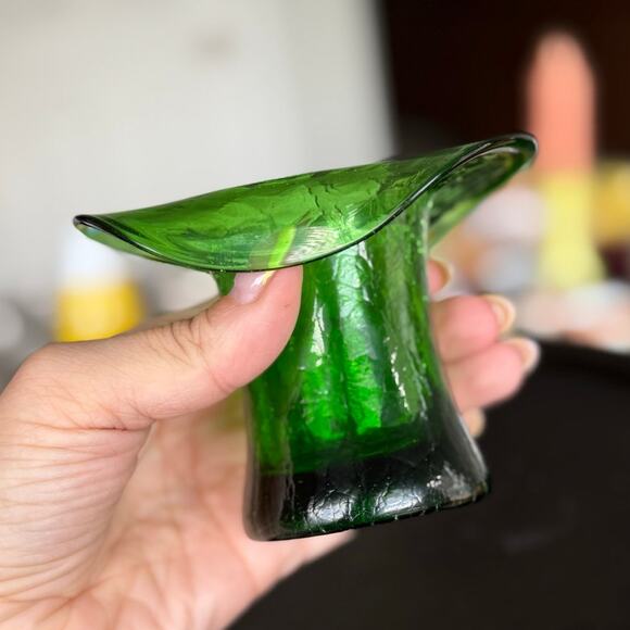 Vintage Crackle Glass Hat Vase – Emerald Green - Picture 5 of 7